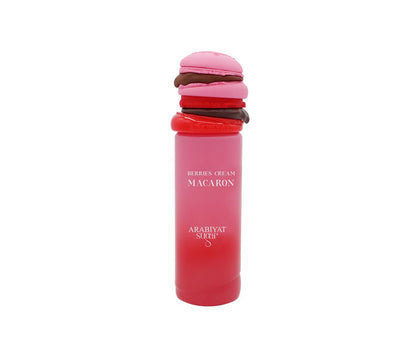 Berries Cream Macaron